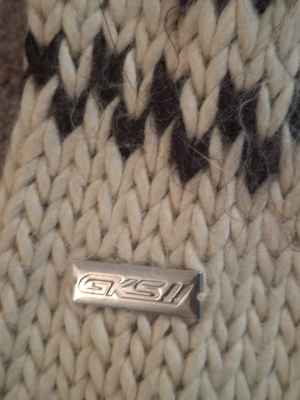 The North Face Chunky Knit Scarf in Brown and Cream